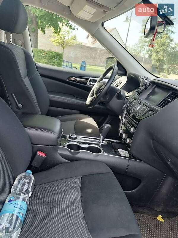 Внедорожник / Кроссовер Nissan Pathfinder 2018 в Харькове фото 6 Внедорожник / Кроссовер Nissan Pathfinder 2018 в Харькове