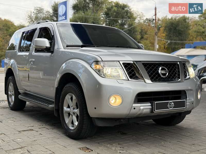 Позашляховик / Кросовер Nissan Pathfinder 2012 в Дніпрі фото 7 Позашляховик / Кросовер Nissan Pathfinder 2012 в Дніпрі