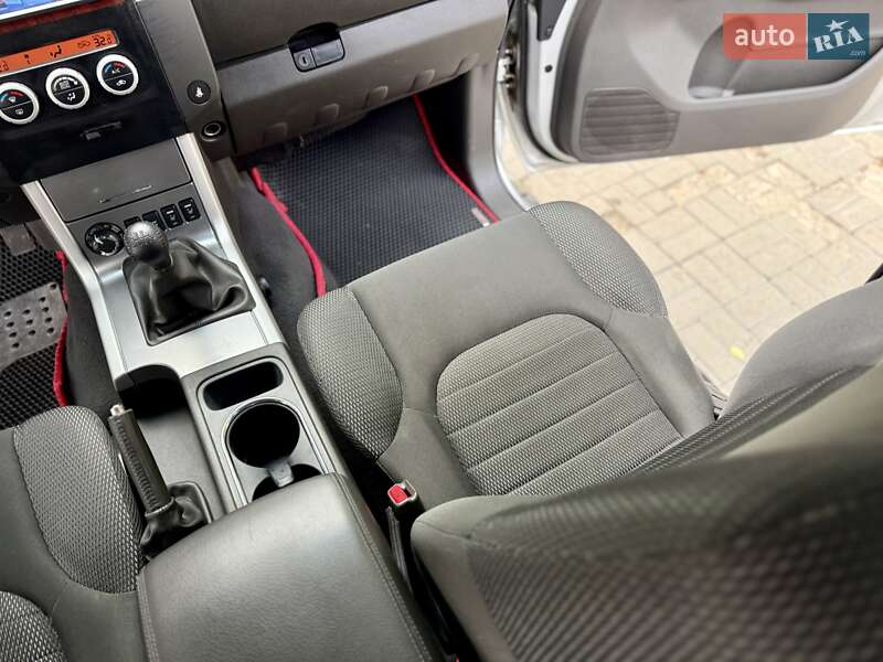 Позашляховик / Кросовер Nissan Pathfinder 2012 в Дніпрі фото 23 Позашляховик / Кросовер Nissan Pathfinder 2012 в Дніпрі