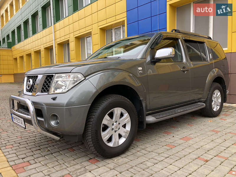 Позашляховик / Кросовер Nissan Pathfinder 2005 в Ізмаїлі