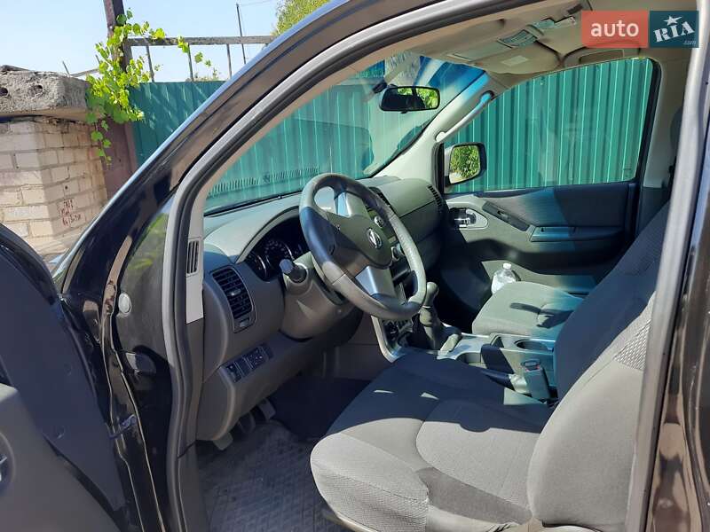 Позашляховик / Кросовер Nissan Pathfinder 2011 в Кривому Розі