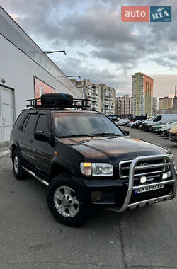 Позашляховик / Кросовер Nissan Pathfinder 1999 в Києві