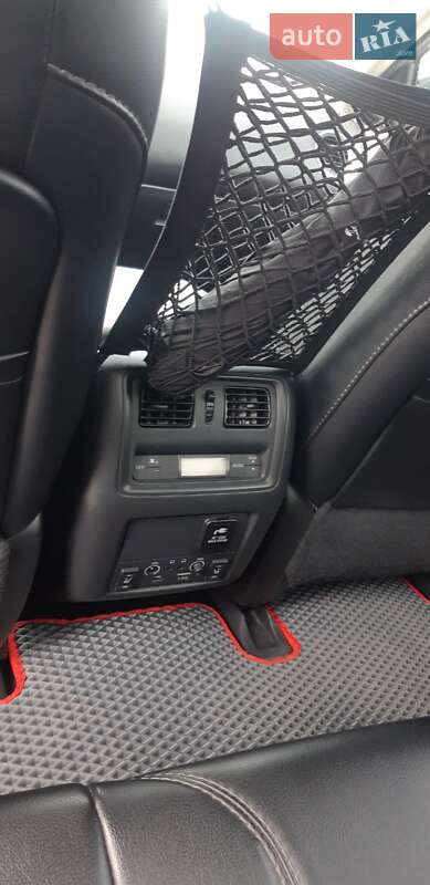 Внедорожник / Кроссовер Nissan Pathfinder 2017 в Львове