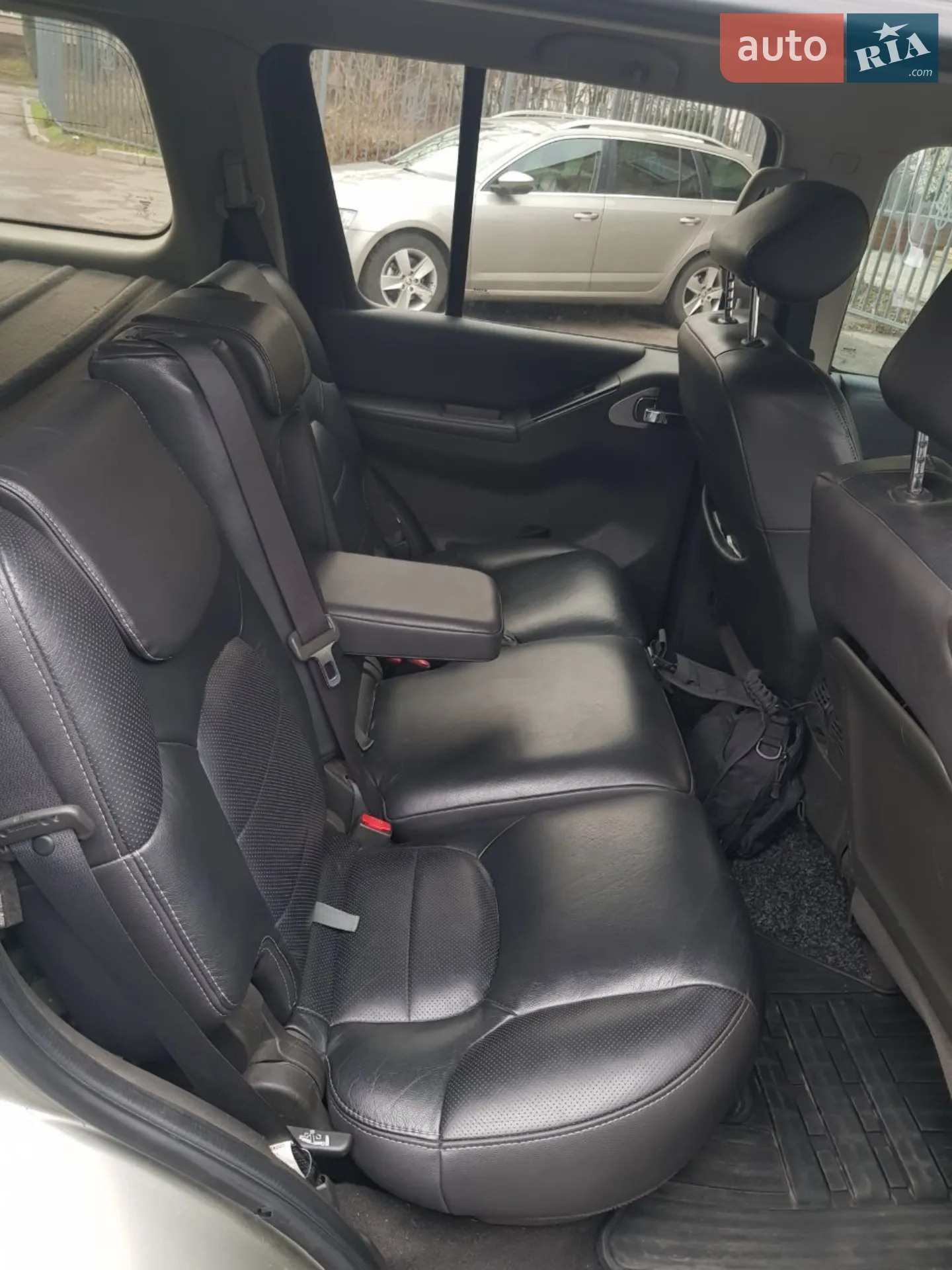 2011 Nissan Pathfinder - мініатюра 9