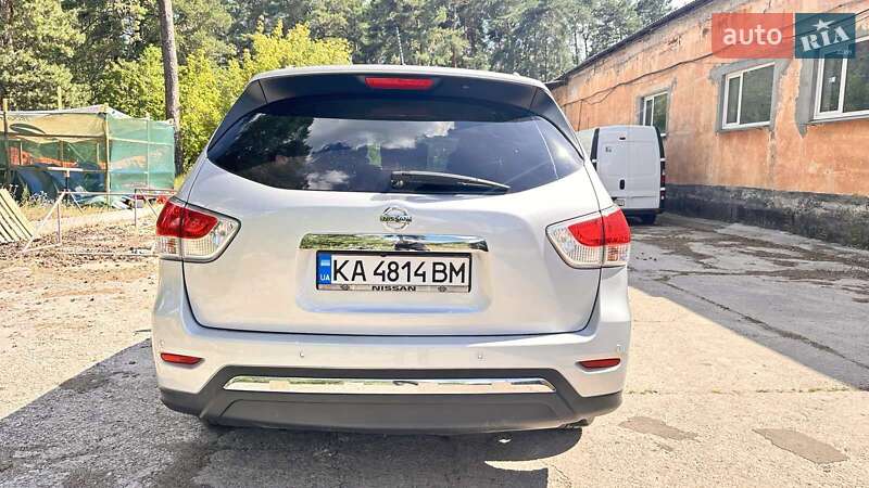 Позашляховик / Кросовер Nissan Pathfinder 2016 в Києві
