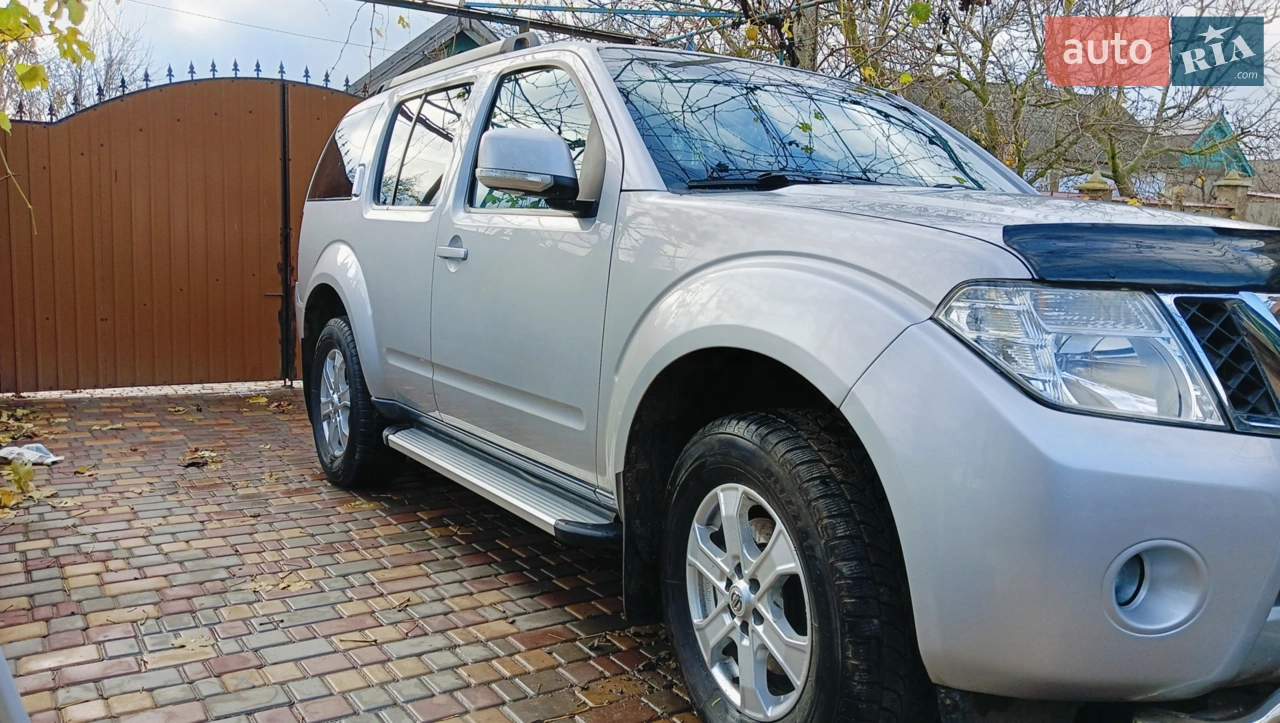 2010 Nissan Pathfinder - мініатюра 20