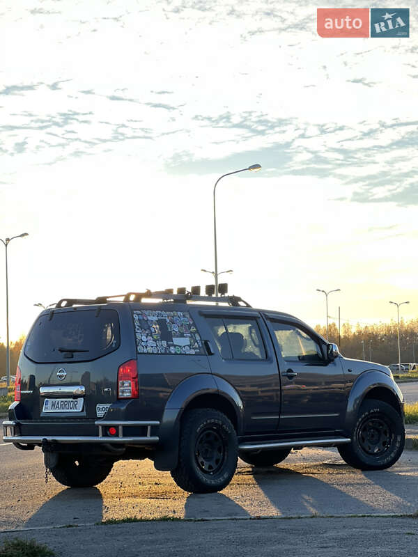 Внедорожник / Кроссовер Nissan Pathfinder 2005 в Львове фото 5 Внедорожник / Кроссовер Nissan Pathfinder 2005 в Львове