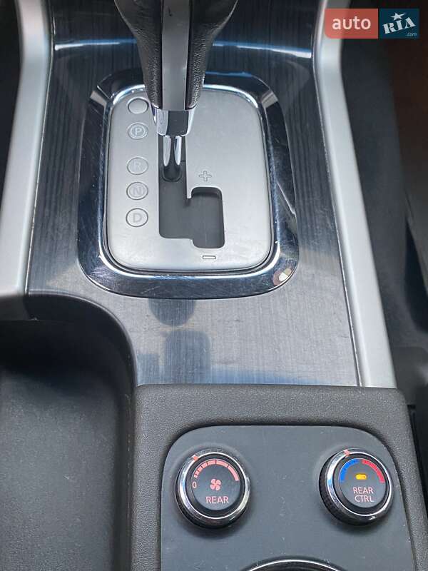 Позашляховик / Кросовер Nissan Pathfinder 2013 в Дніпрі