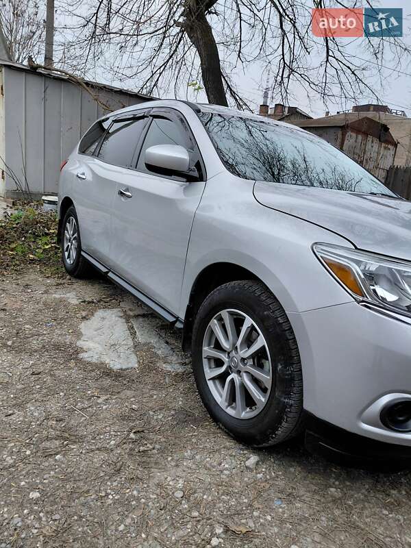 Внедорожник / Кроссовер Nissan Pathfinder 2014 в Запорожье фото 40 Внедорожник / Кроссовер Nissan Pathfinder 2014 в Запорожье