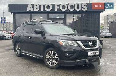 Позашляховик / Кросовер Nissan Pathfinder 2016 в Києві