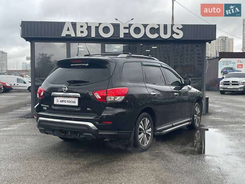Позашляховик / Кросовер Nissan Pathfinder 2016 в Києві