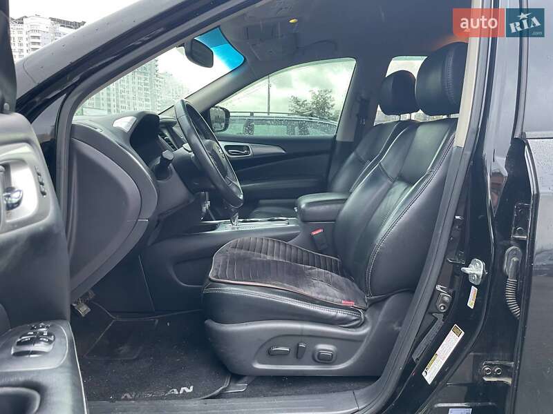 Позашляховик / Кросовер Nissan Pathfinder 2016 в Києві