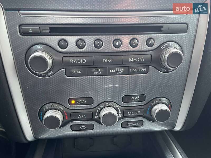 Позашляховик / Кросовер Nissan Pathfinder 2016 в Києві