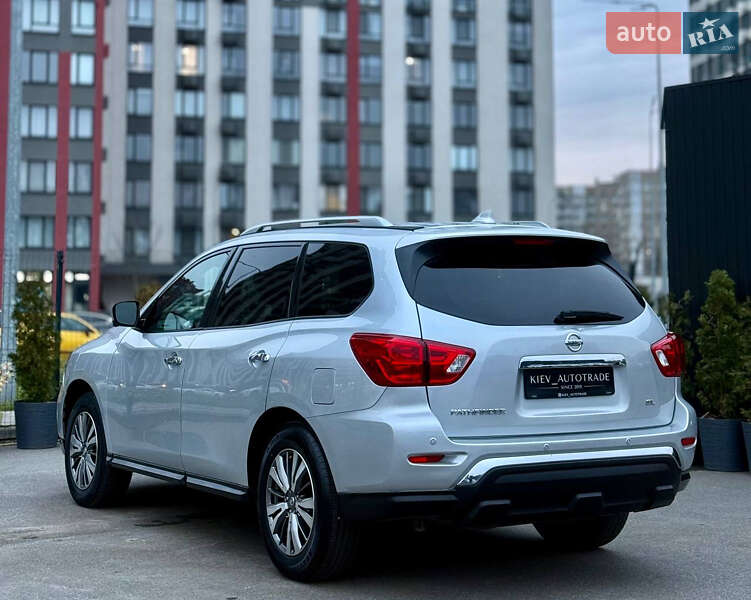 Внедорожник / Кроссовер Nissan Pathfinder 2019 в Киеве фото 14 Внедорожник / Кроссовер Nissan Pathfinder 2019 в Киеве
