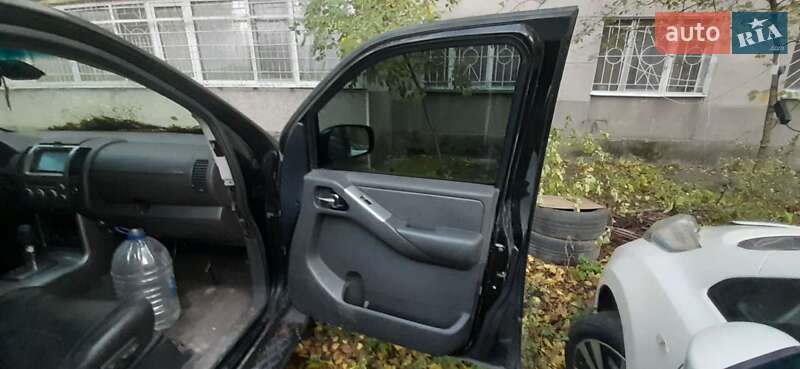 Внедорожник / Кроссовер Nissan Pathfinder 2005 в Одессе