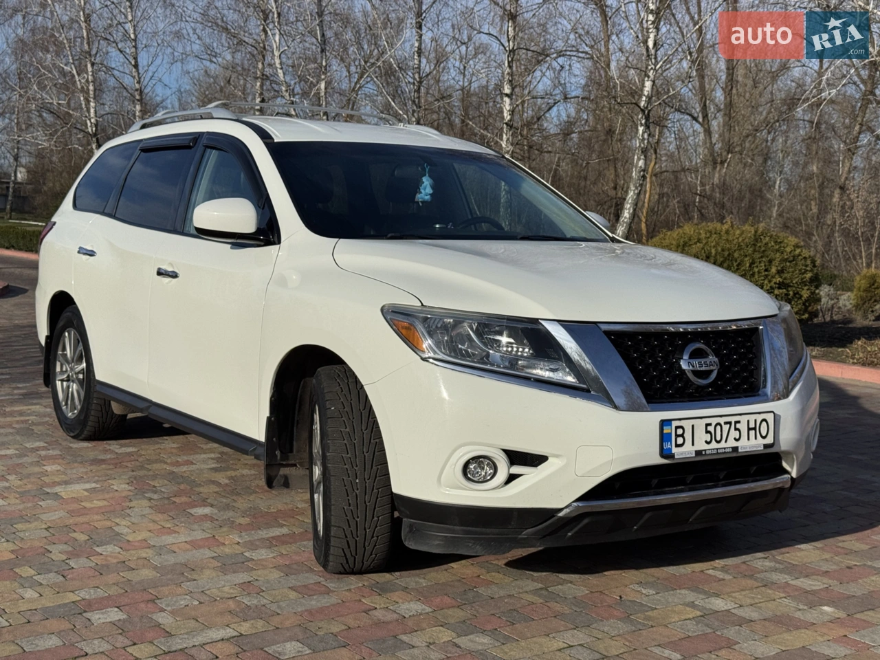 2016 Nissan Pathfinder - мініатюра 28