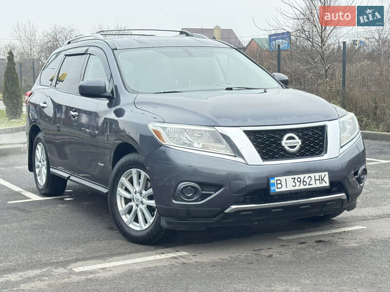 Nissan Pathfinder 2014