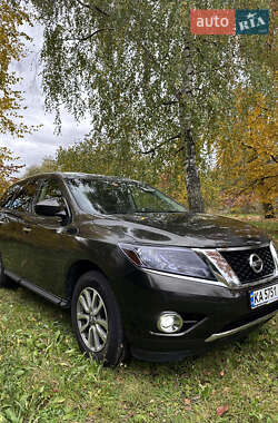 Позашляховик / Кросовер Nissan Pathfinder 2014 в Чернігові