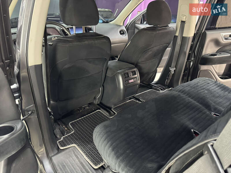 Позашляховик / Кросовер Nissan Pathfinder 2016 в Полтаві