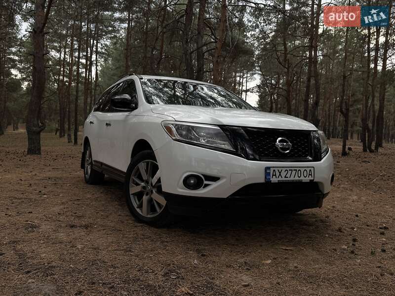Внедорожник / Кроссовер Nissan Pathfinder 2013 в Павлограде
