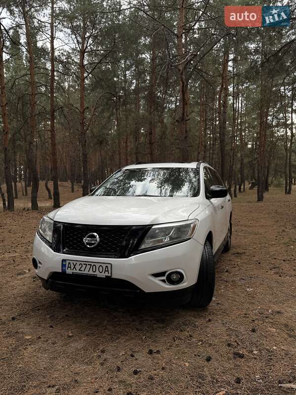Внедорожник / Кроссовер Nissan Pathfinder 2013 в Павлограде