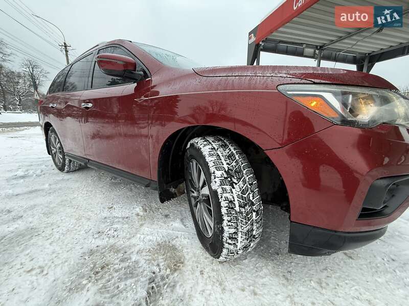Внедорожник / Кроссовер Nissan Pathfinder 2016 в Ужгороде фото 28 Внедорожник / Кроссовер Nissan Pathfinder 2016 в Ужгороде