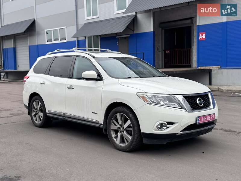 Nissan Pathfinder 2014