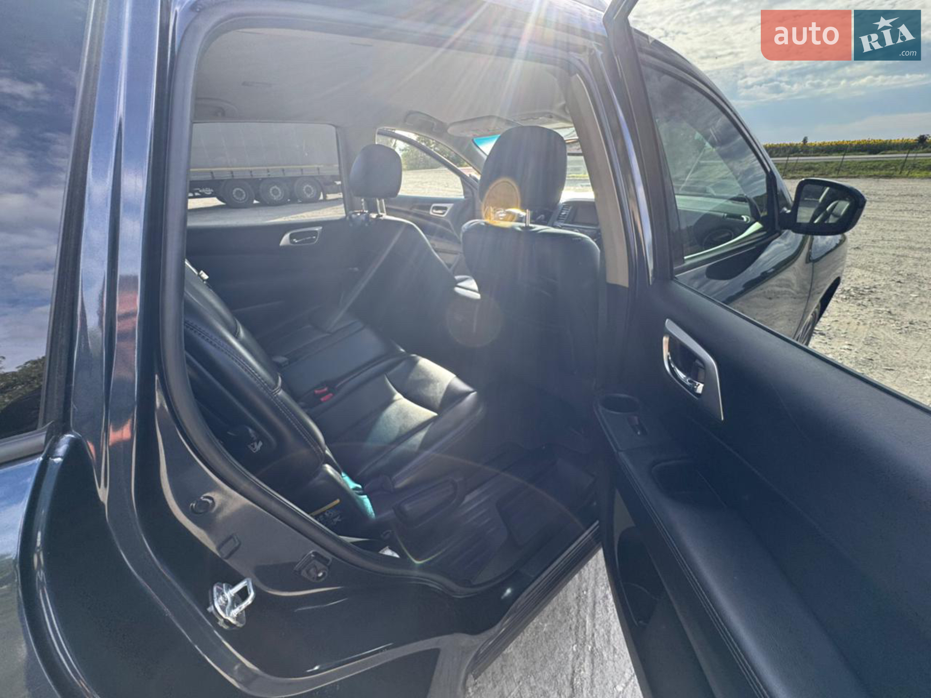 2016 Nissan Pathfinder - мініатюра 13