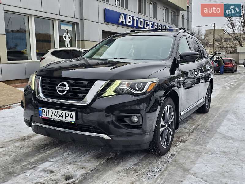 Nissan Pathfinder 2016