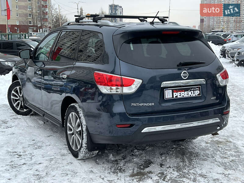 Внедорожник / Кроссовер Nissan Pathfinder 2016 в Киеве