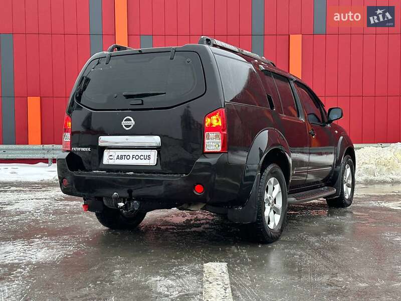 Внедорожник / Кроссовер Nissan Pathfinder 2006 в Киеве