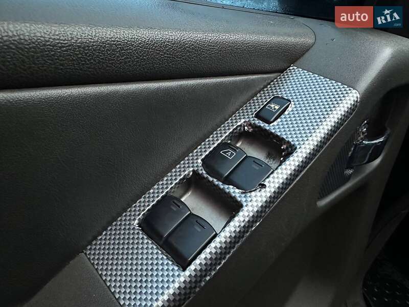 Внедорожник / Кроссовер Nissan Pathfinder 2006 в Киеве фото 16 Внедорожник / Кроссовер Nissan Pathfinder 2006 в Киеве