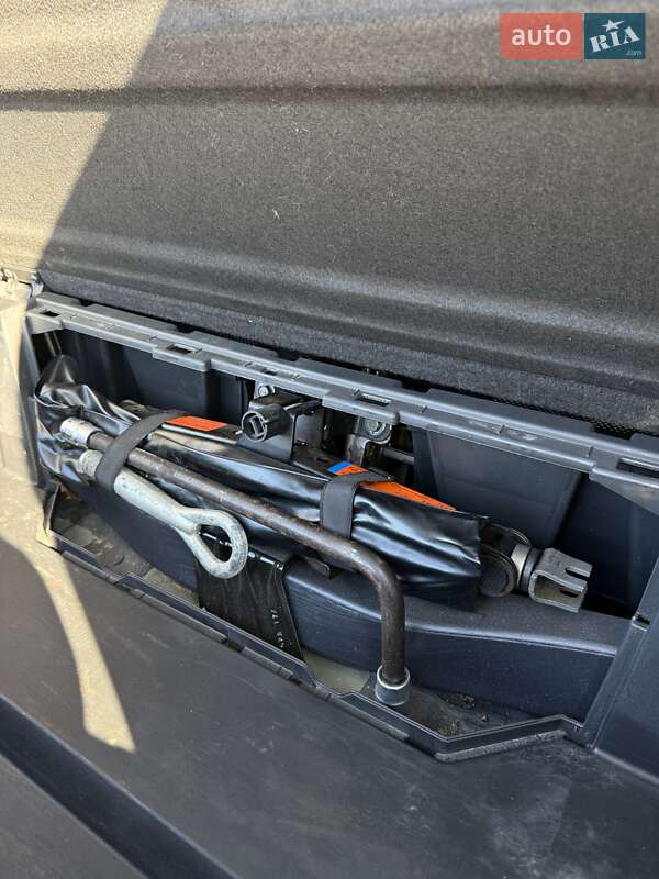 Внедорожник / Кроссовер Nissan Pathfinder 2017 в Сумах