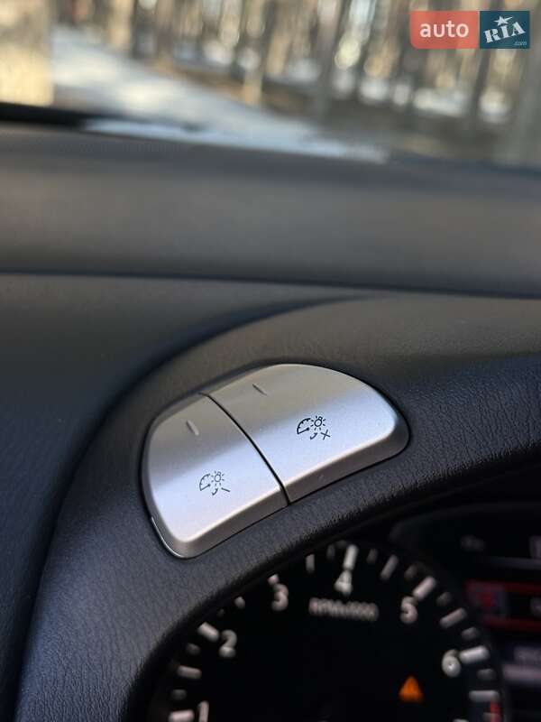 Внедорожник / Кроссовер Nissan Pathfinder 2017 в Сумах