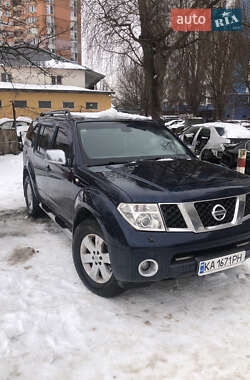 Внедорожник / Кроссовер Nissan Pathfinder 2006 в Киеве