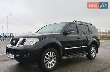 Позашляховик / Кросовер Nissan Pathfinder 2011 в Києві