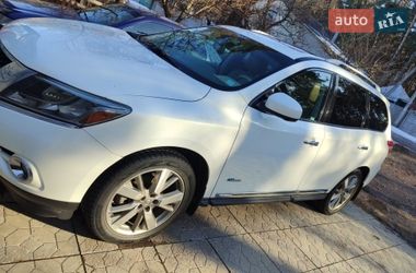 Позашляховик / Кросовер Nissan Pathfinder 2013 в Чернігові