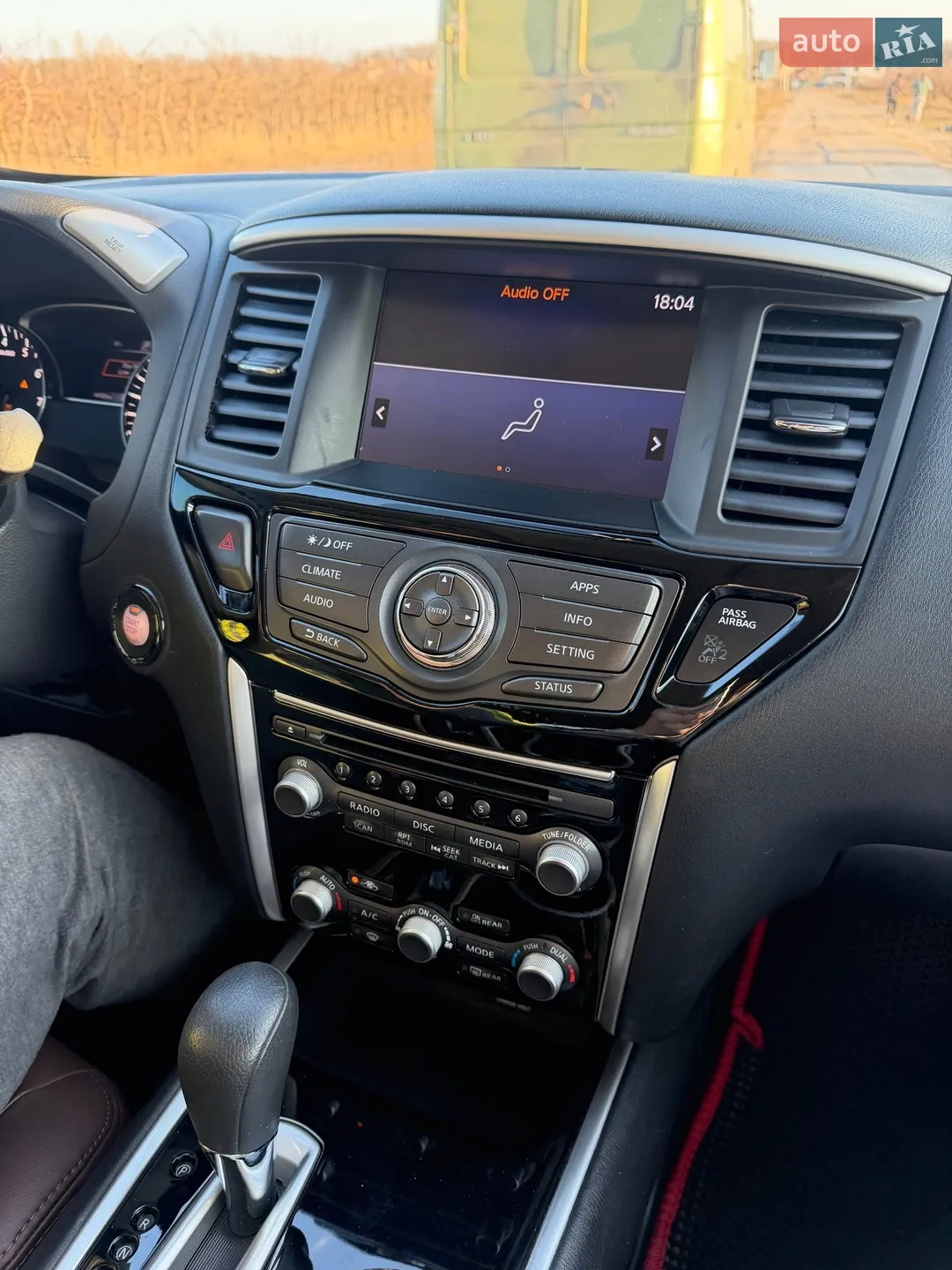 2018 Nissan Pathfinder - мініатюра 17