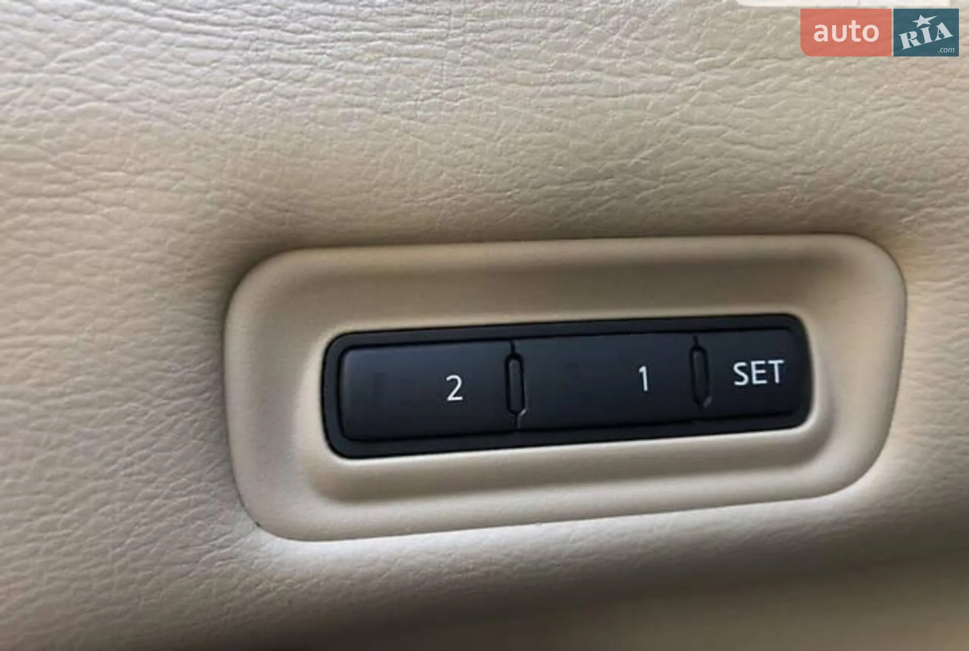 2015 Nissan Pathfinder - мініатюра 23
