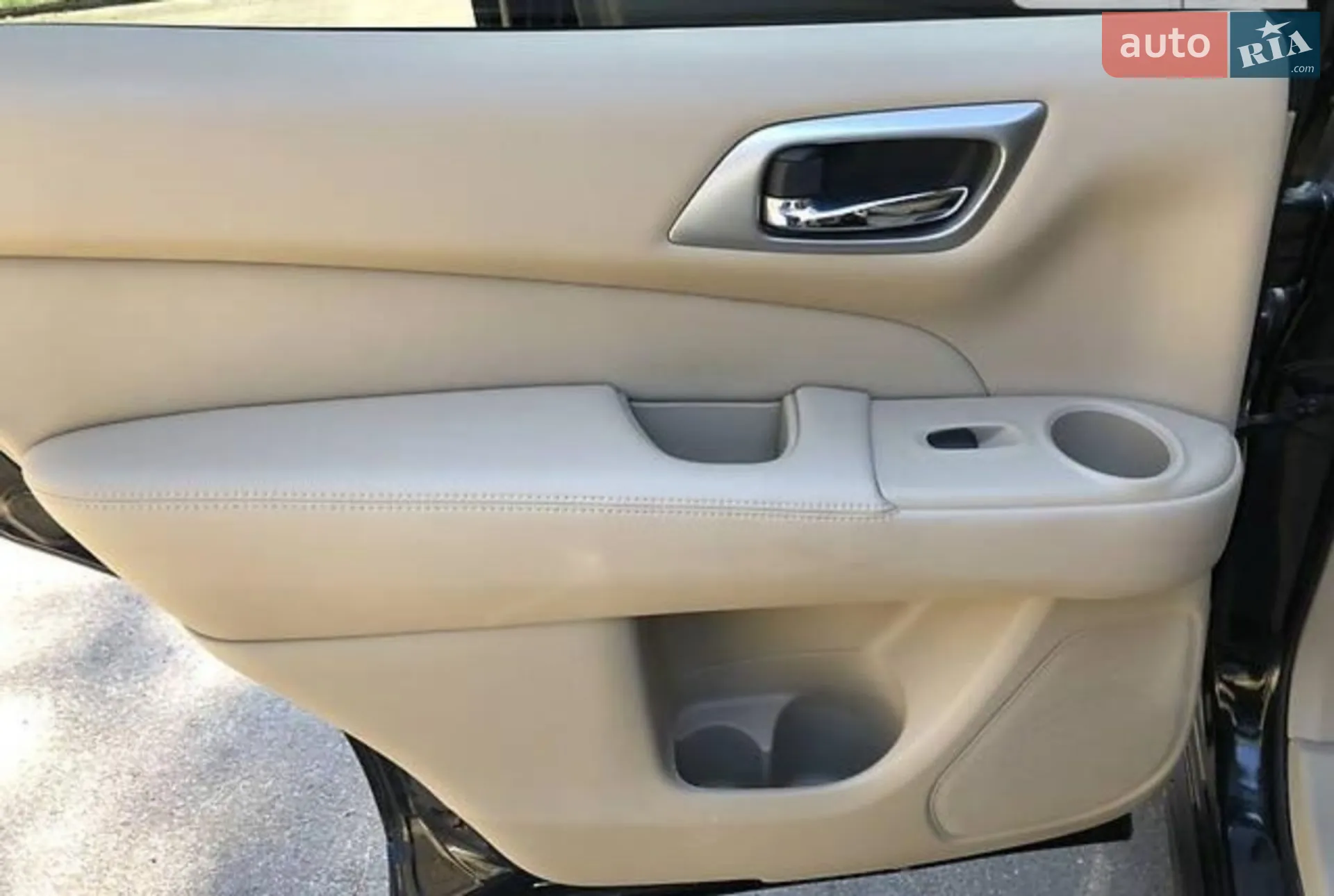 2015 Nissan Pathfinder - мініатюра 26