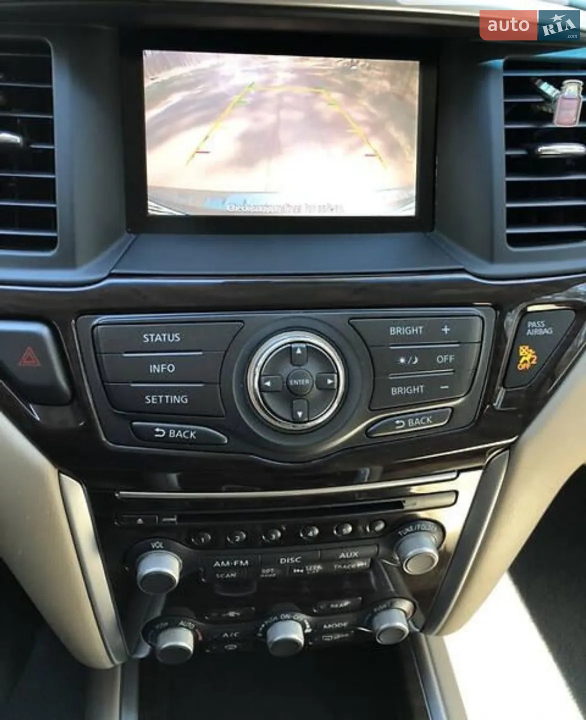 2015 Nissan Pathfinder - мініатюра 29