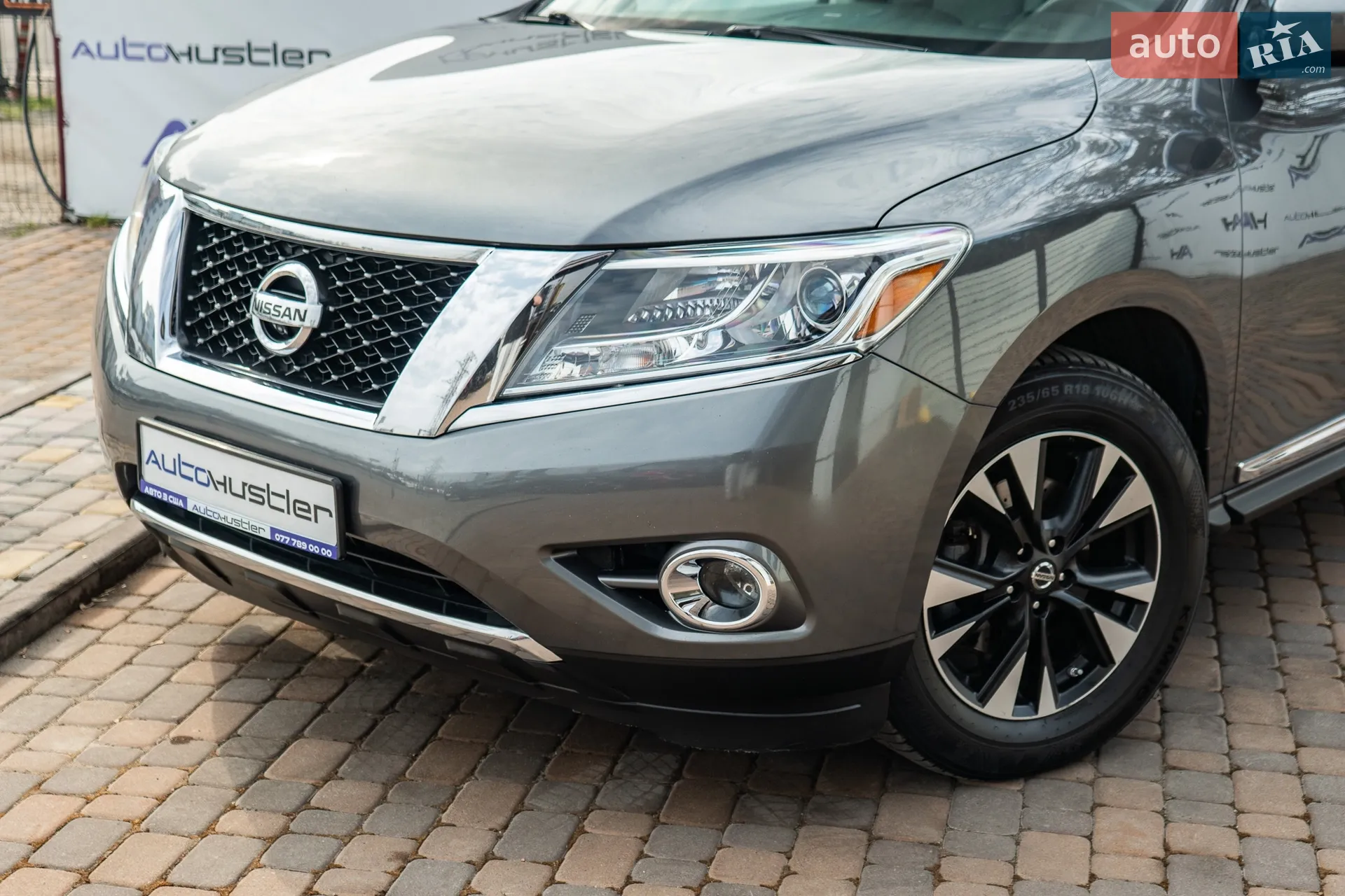 2015 Nissan Pathfinder - мініатюра 8