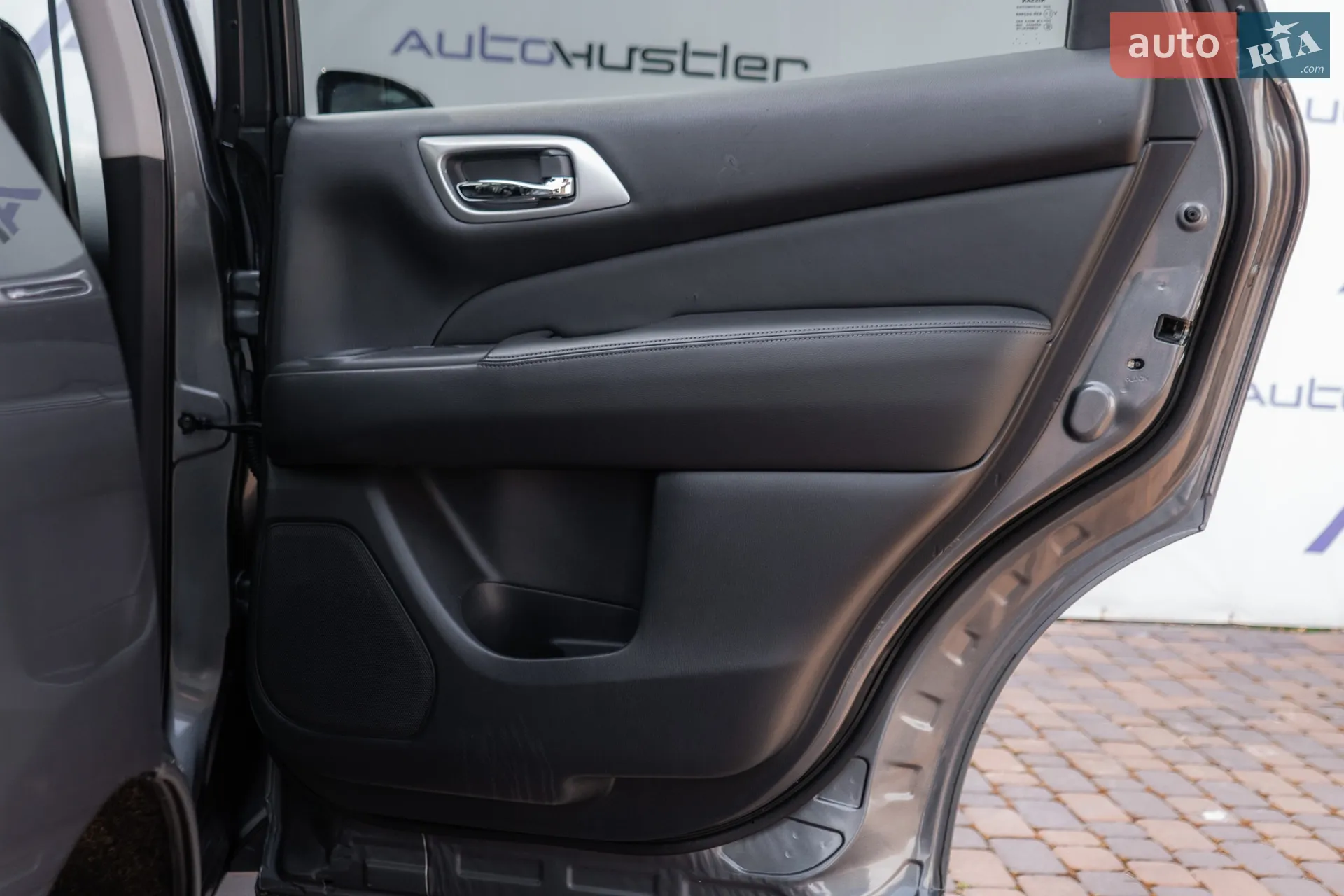 2015 Nissan Pathfinder - мініатюра 58