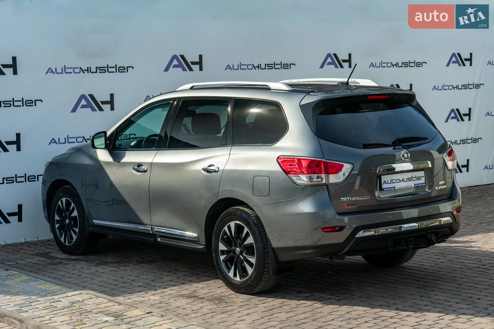 2015 Nissan Pathfinder - мініатюра 10