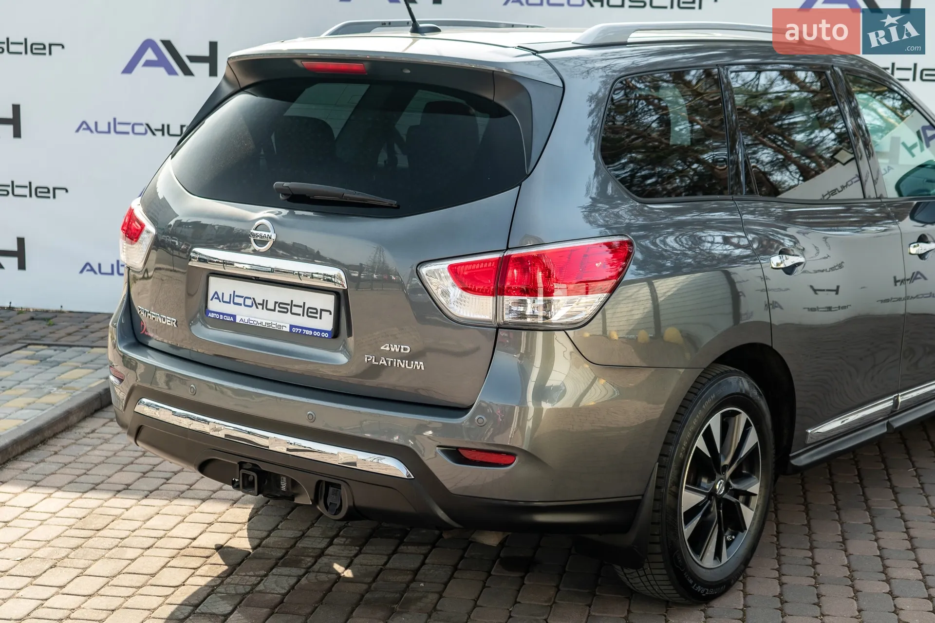 2015 Nissan Pathfinder - мініатюра 15