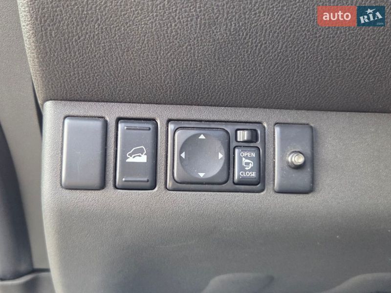 Внедорожник / Кроссовер Nissan Pathfinder 2011 в Виннице фото 15 Внедорожник / Кроссовер Nissan Pathfinder 2011 в Виннице