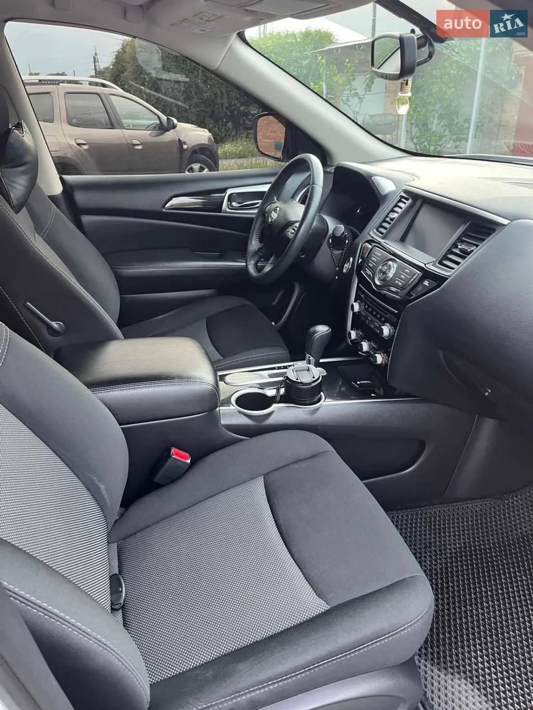 2017 Nissan Pathfinder - мініатюра 11