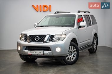 Позашляховик / Кросовер Nissan Pathfinder 2013 в Києві
