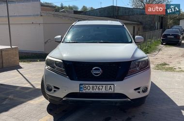 Внедорожник / Кроссовер Nissan Pathfinder 2016 в Тернополе
