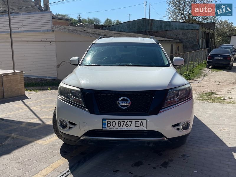 Внедорожник / Кроссовер Nissan Pathfinder 2016 в Тернополе фото Внедорожник / Кроссовер Nissan Pathfinder 2016 в Тернополе